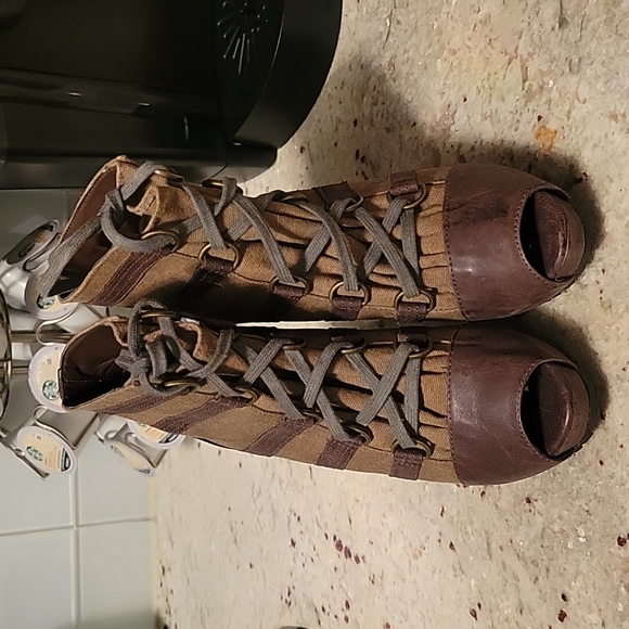 Aldo open toe tie up booties - Picture 2 of 6